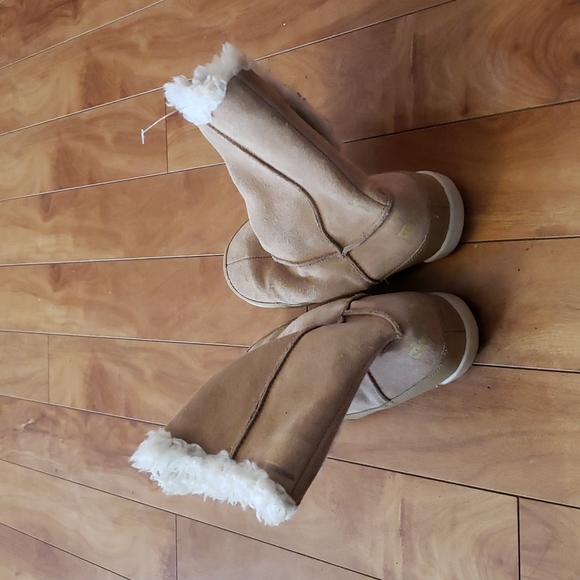 Roxy boots - Picture 3 of 7